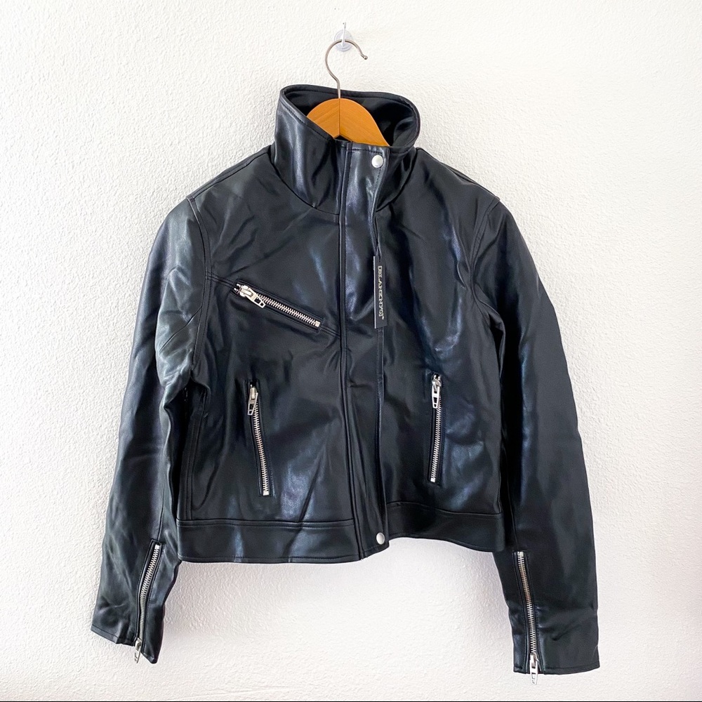 SOLD ON DEPOP - Picture 3 of 12